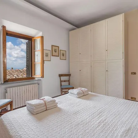 公寓 Casa Martina, Piazza Delle Erbe, 圣吉米纳诺