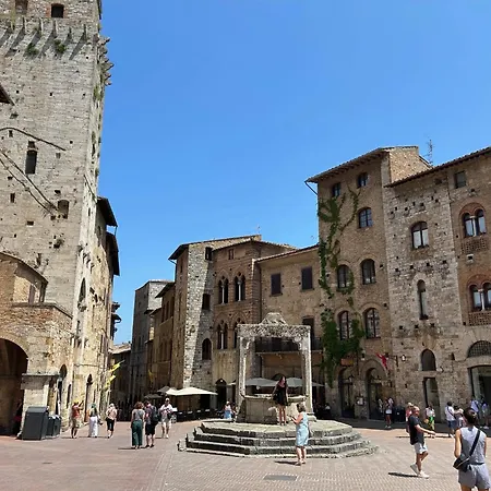 公寓 Casa Martina, Piazza Delle Erbe,