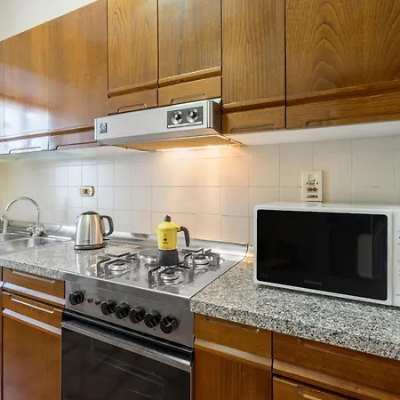 Casa Martina, Piazza Delle Erbe,